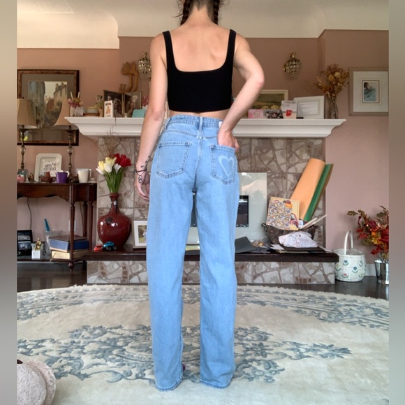 Hollister Hearts Ultra High-Rise Dad Jeans - Picture 9 of 11